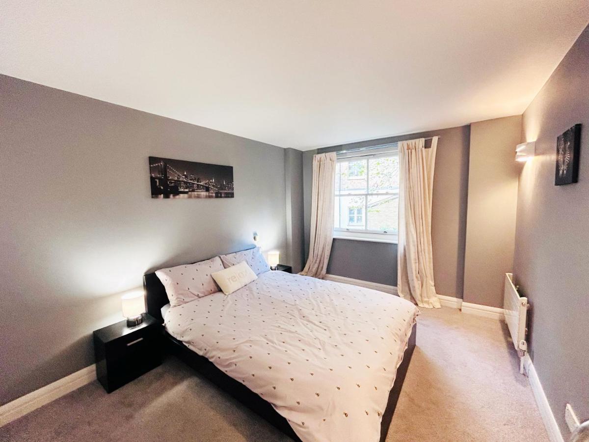 Amazing Flat Near South Kensington - 2 To 3 Bedrooms ลอนดอน ภายนอก รูปภาพ