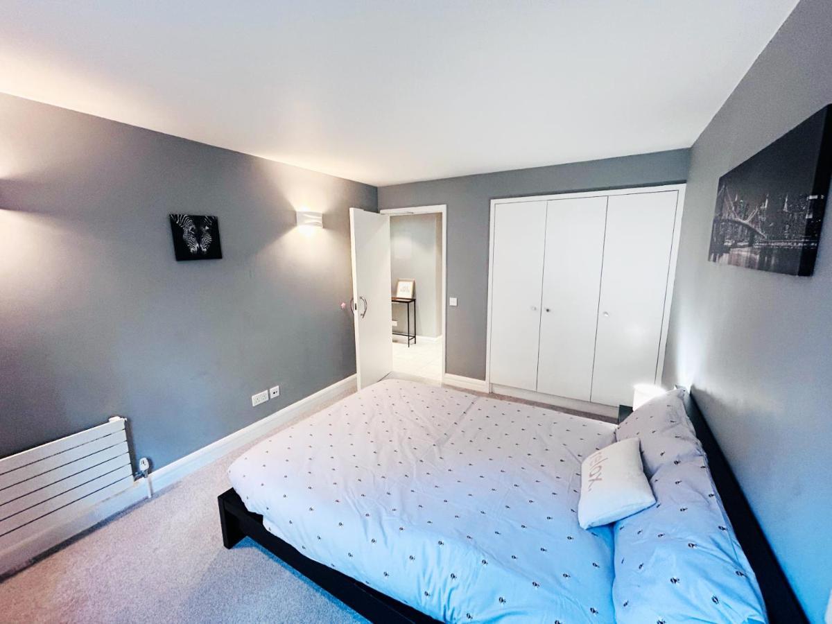 Amazing Flat Near South Kensington - 2 To 3 Bedrooms ลอนดอน ภายนอก รูปภาพ
